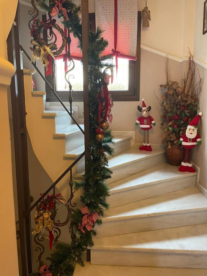 Valentini Guesthouse Karpenísion Exteriör bild